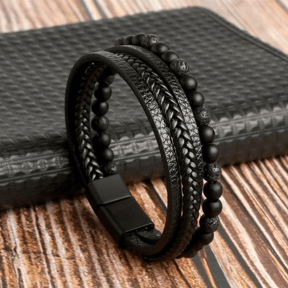 Hochwertiges Lederarmband für Männer - Stilvolles Bling mit Edelsteinen und Charms